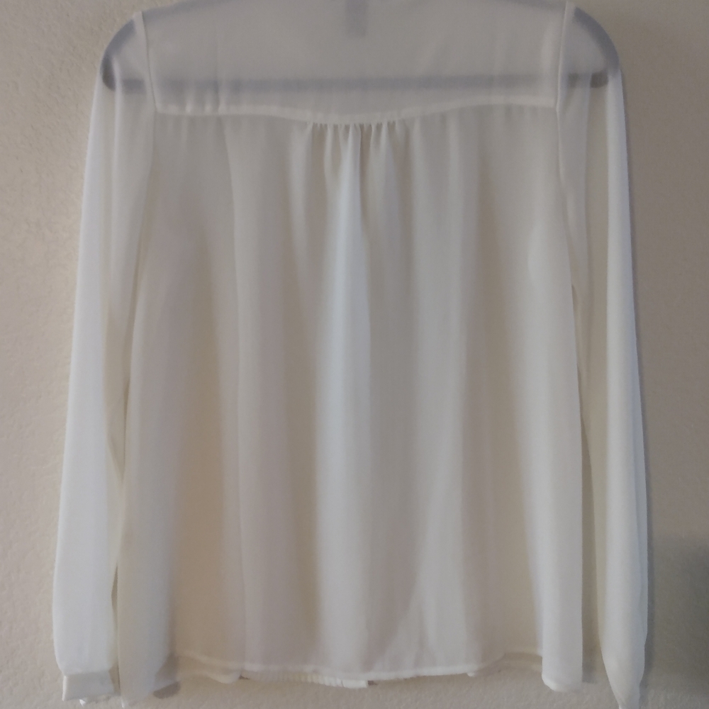 Shirt - Picture 2 of 6